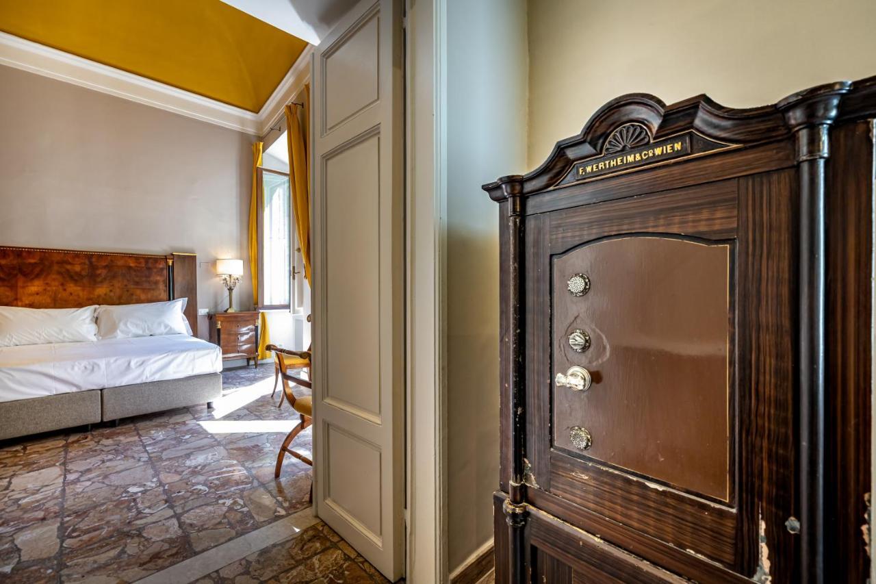 Luxury Bed And Breakfast Cerretani Palace Florence Exterior photo